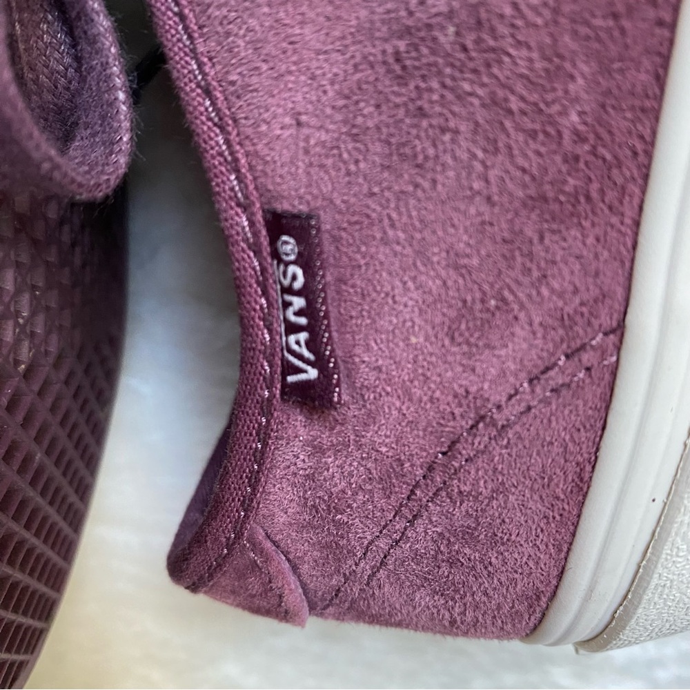 Vans purple suede sneaker SIZE 8 - Picture 4 of 9
